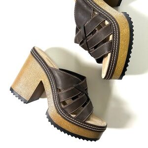 Vintage Lower East Side Y2K Brown Criss Cross Strappy Chunky Platform Sandals